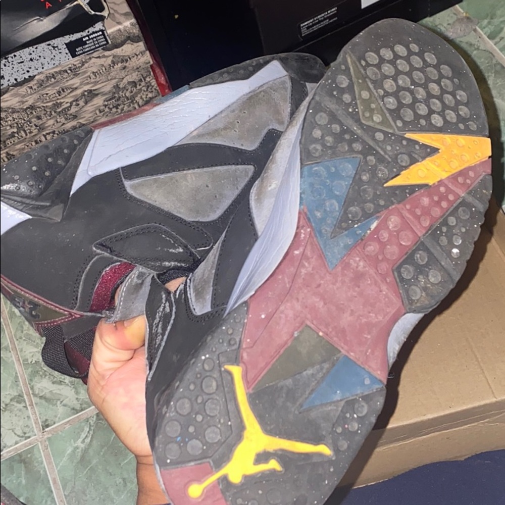 Retro 7s - Picture 4 of 5